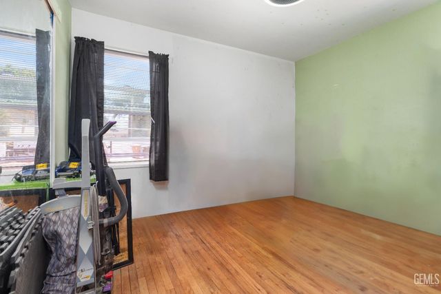 2615 Truxtun Avenue, Bakersfield, CA 93301