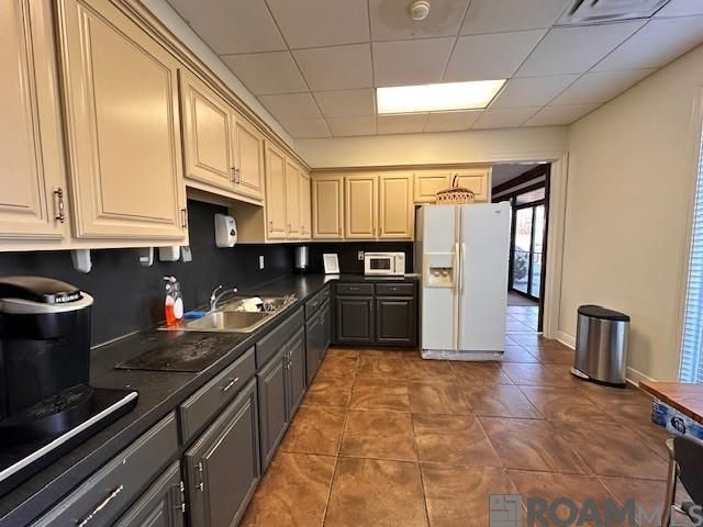 660 Lobdell, Baton Rouge, LA 70806