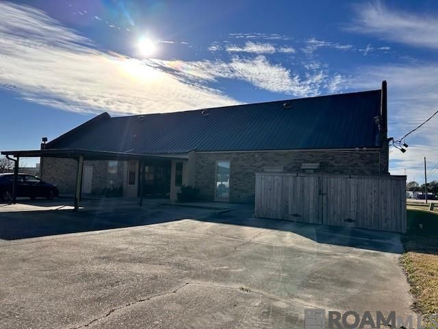 660 Lobdell, Baton Rouge, LA 70806