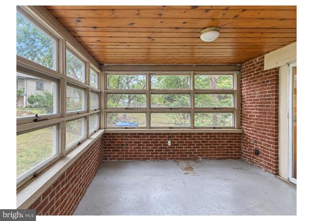10426 TULLYMORE DR, Hyattsville, MD 20783