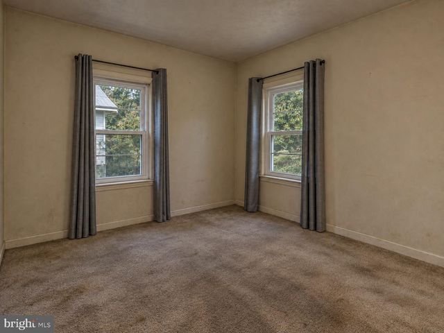 10426 TULLYMORE DR, Hyattsville, MD 20783