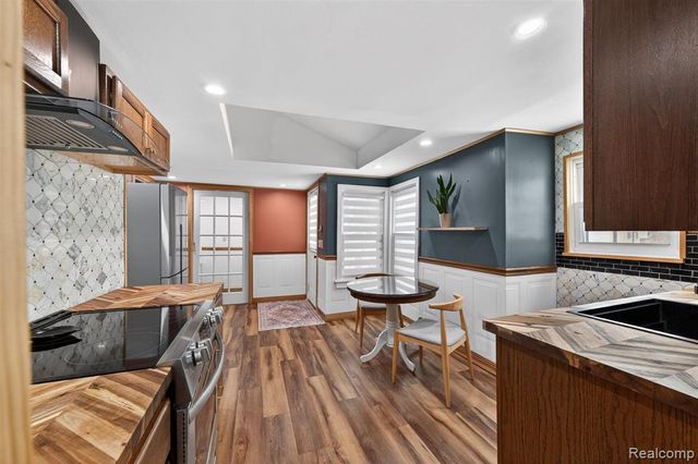 2224 Garfield Street, Port Huron, MI 48060