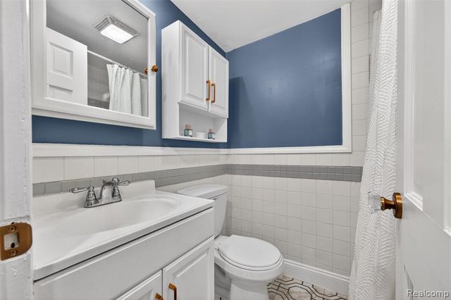 2224 Garfield Street, Port Huron, MI 48060