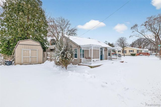 2224 Garfield Street, Port Huron, MI 48060