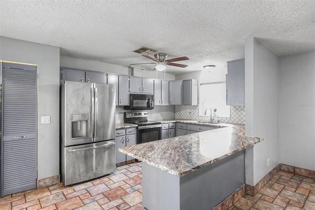 29311 CHANDLER TRACE, Wesley Chapel, FL 33545