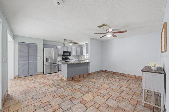 29311 CHANDLER TRACE, Wesley Chapel, FL 33545