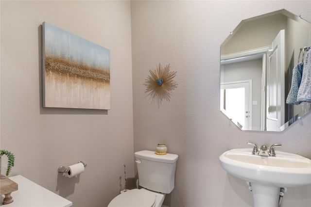 5948 Bursey Road, Watauga, TX 76148