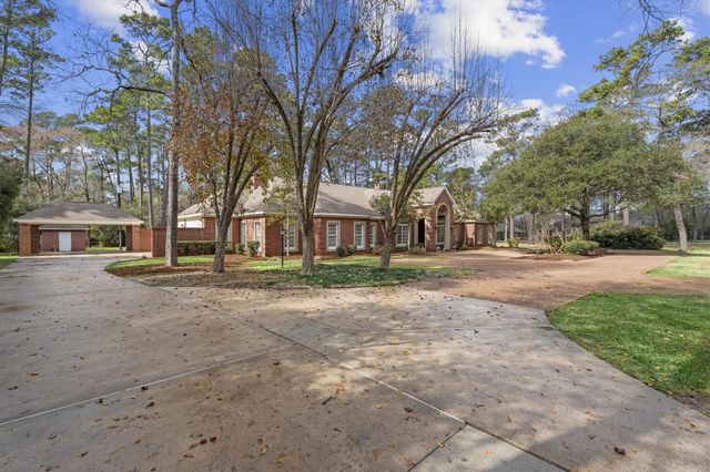 23123 Holly Creek Trail, Tomball, TX 77377