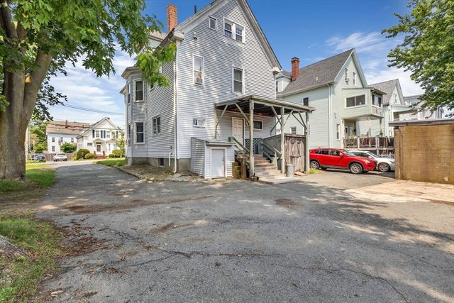 5 Beckford St 3, Beverly, MA 01915