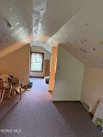55 Roland Court, Rossford, OH 43460