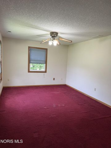55 Roland Court, Rossford, OH 43460