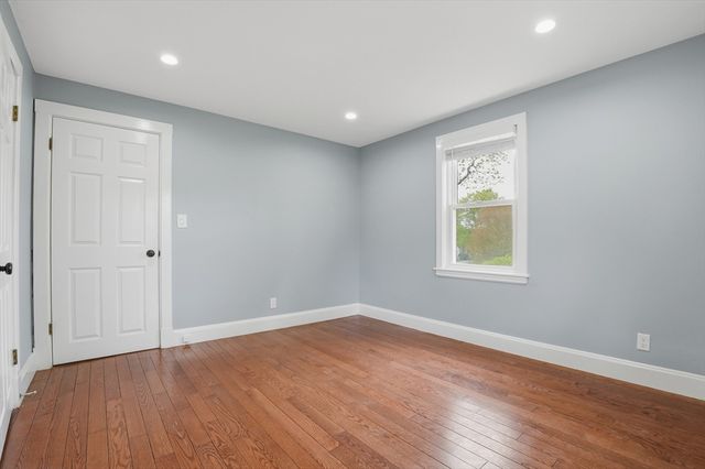 14 Lexington Street, Franklin, MA 02038