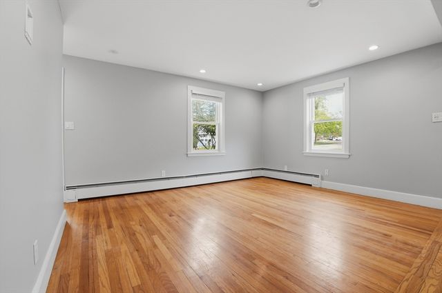 14 Lexington Street, Franklin, MA 02038