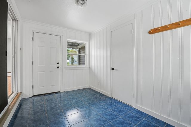 14 Lexington Street, Franklin, MA 02038