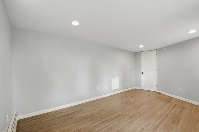 14 Lexington Street, Franklin, MA 02038