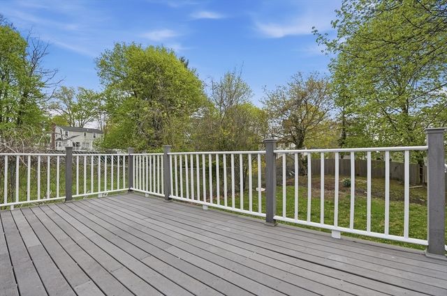 14 Lexington Street, Franklin, MA 02038