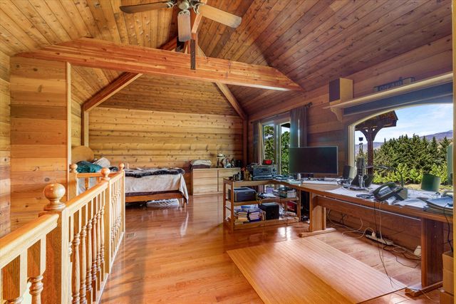 4896 Highway 66, Ashland, OR 97520