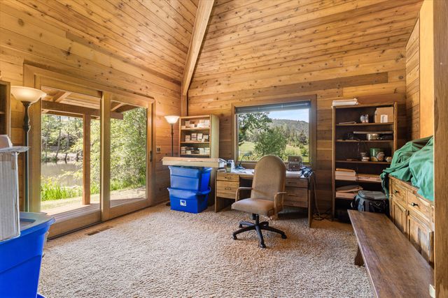 4896 Highway 66, Ashland, OR 97520