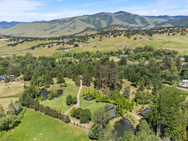 4896 Highway 66, Ashland, OR 97520
