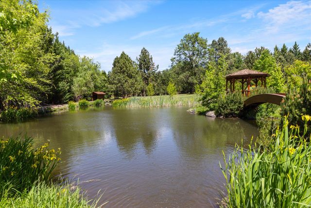 4896 Highway 66, Ashland, OR 97520