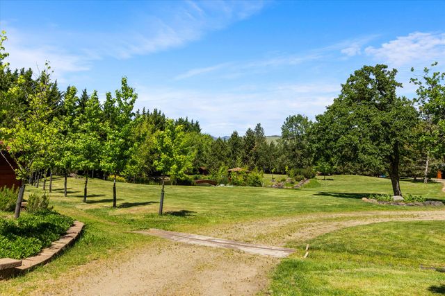 4896 Highway 66, Ashland, OR 97520