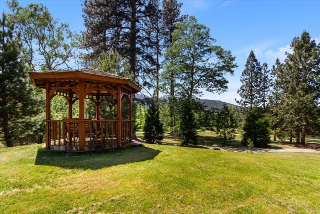 4896 Highway 66, Ashland, OR 97520