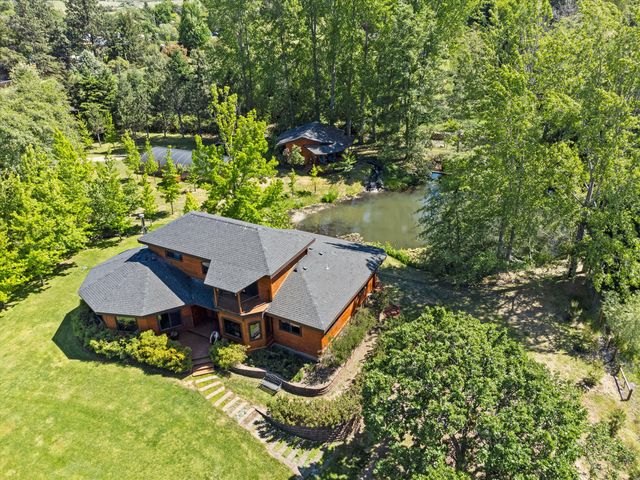 4896 Highway 66, Ashland, OR 97520