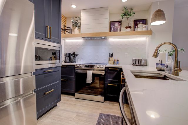 25 Village Del Lago Cir, St Augustine, FL 32080