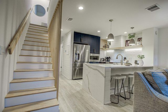 25 Village Del Lago Cir, St Augustine, FL 32080