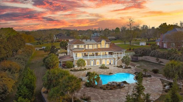 200 Asphodel Drive, Dothan, AL 36303