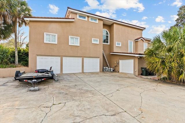 200 Asphodel Drive, Dothan, AL 36303