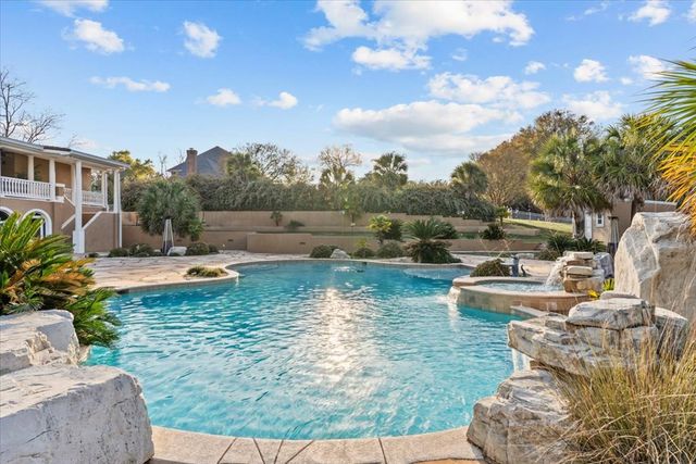 200 Asphodel Drive, Dothan, AL 36303