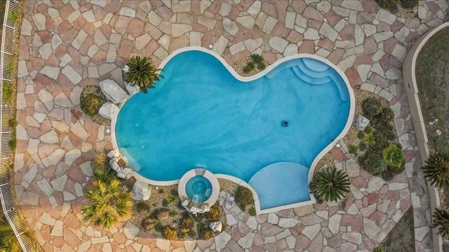 200 Asphodel Drive, Dothan, AL 36303