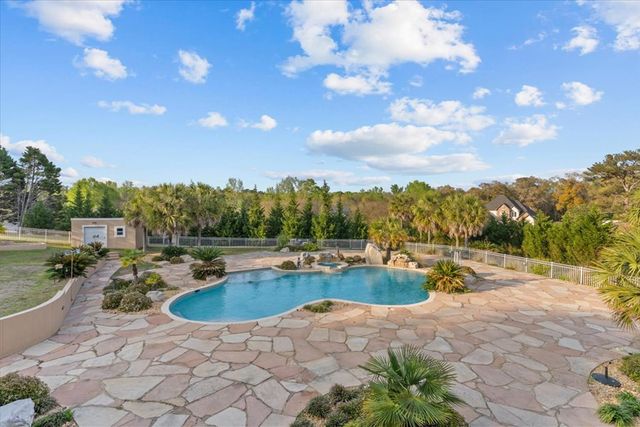 200 Asphodel Drive, Dothan, AL 36303