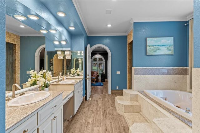 200 Asphodel Drive, Dothan, AL 36303