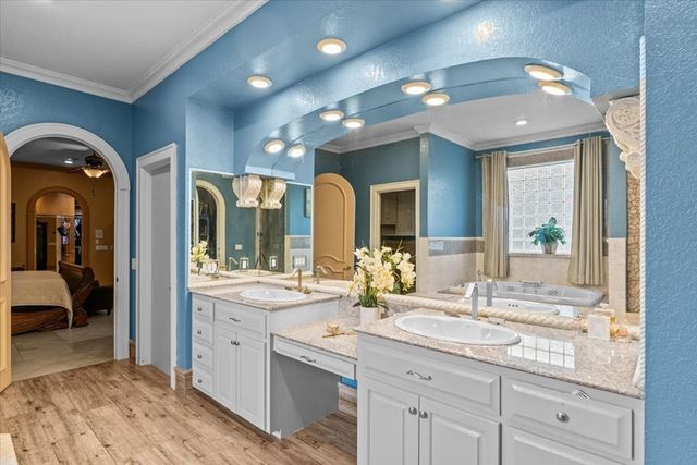 200 Asphodel Drive, Dothan, AL 36303