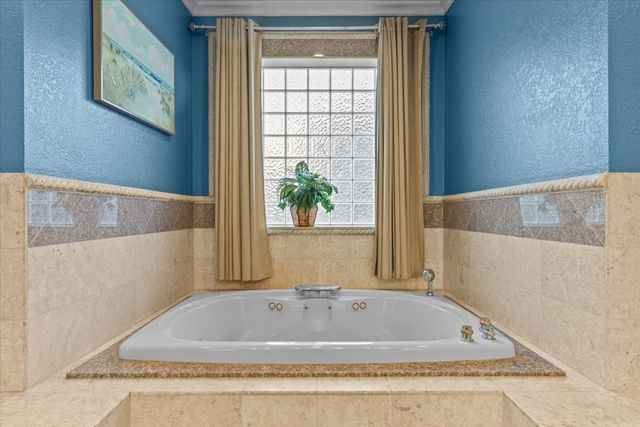 200 Asphodel Drive, Dothan, AL 36303