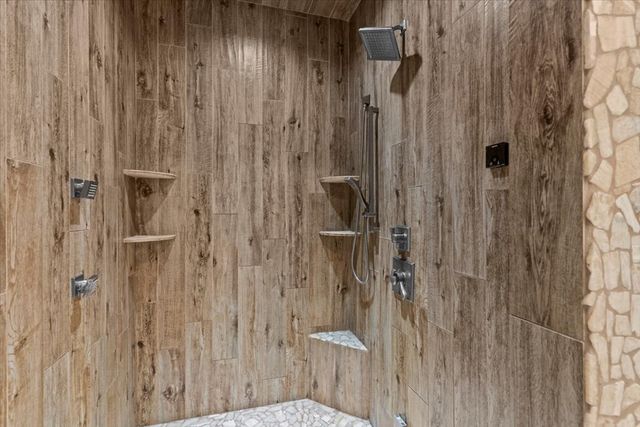 200 Asphodel Drive, Dothan, AL 36303