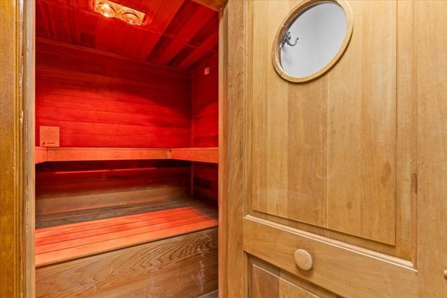 200 Asphodel Drive, Dothan, AL 36303