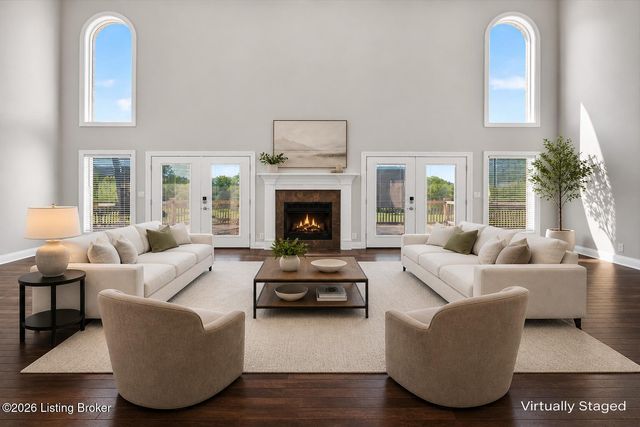 451 Todd Dr, Simpsonville, KY 40067