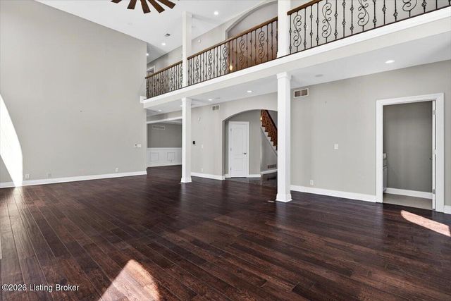 451 Todd Dr, Simpsonville, KY 40067
