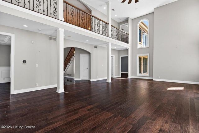 451 Todd Dr, Simpsonville, KY 40067
