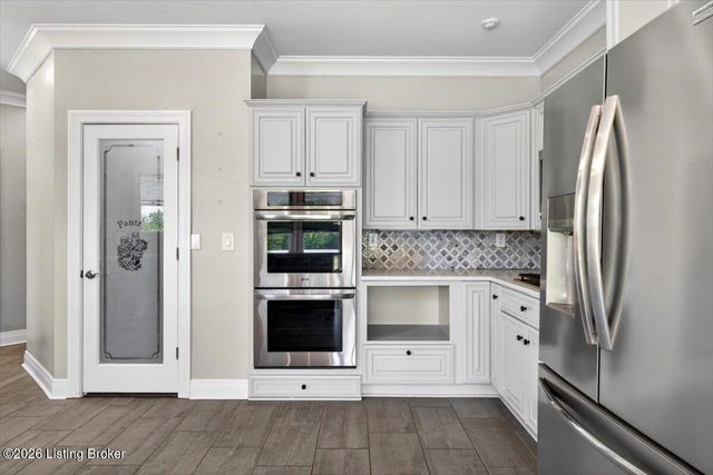 451 Todd Dr, Simpsonville, KY 40067