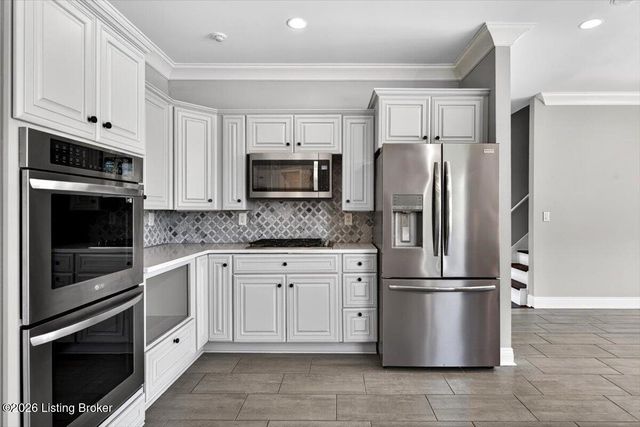 451 Todd Dr, Simpsonville, KY 40067