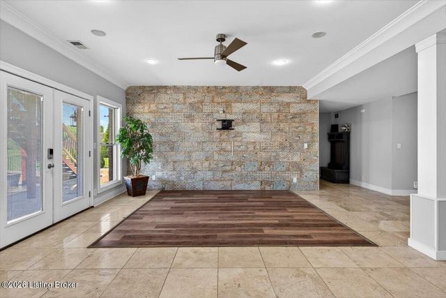 451 Todd Dr, Simpsonville, KY 40067