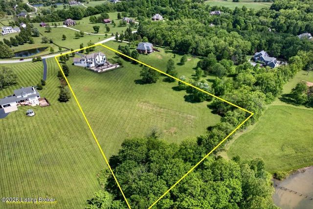 451 Todd Dr, Simpsonville, KY 40067