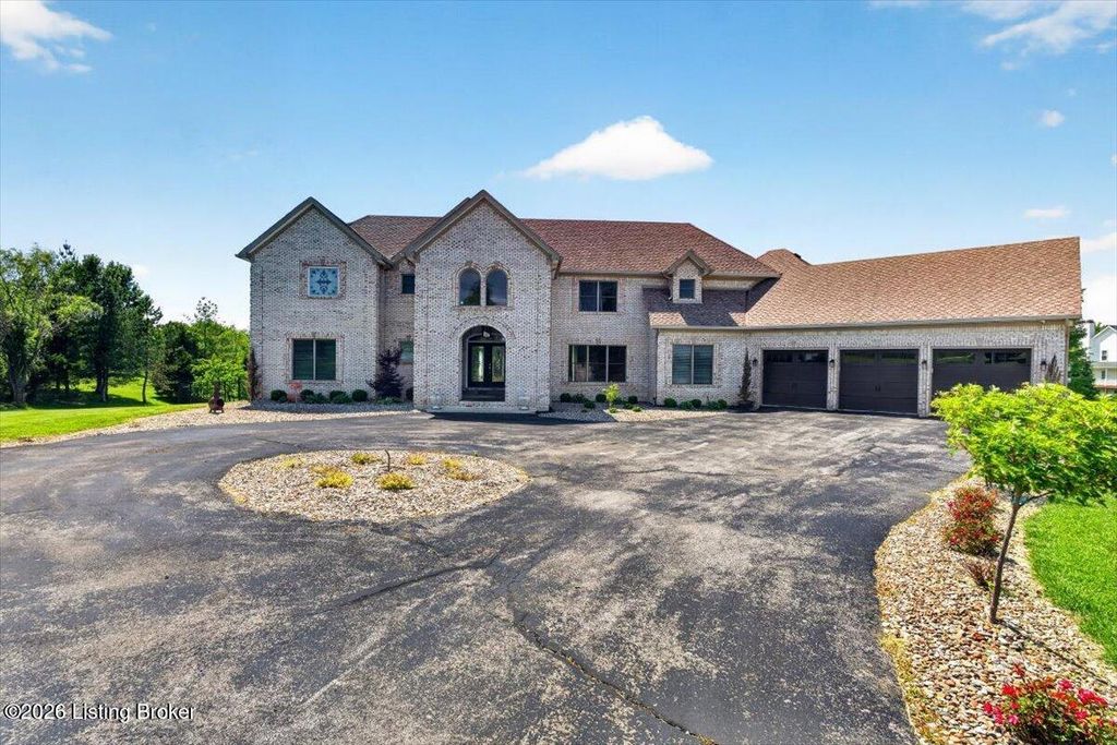 451 Todd Dr, Simpsonville, KY 40067