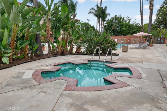 400 N Acacia Avenue B17, Fullerton, CA 92831