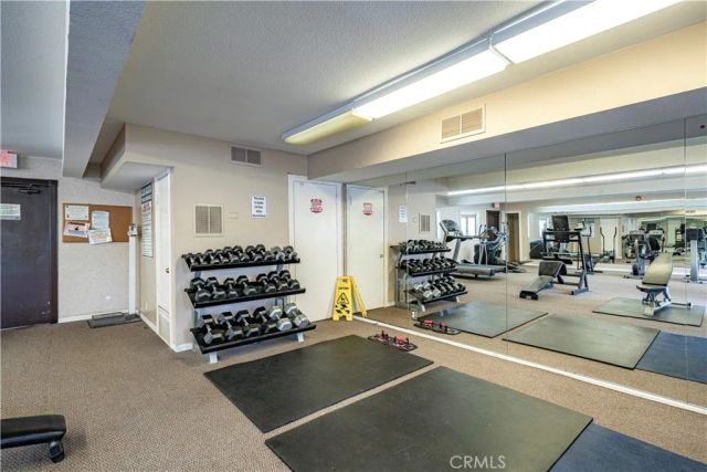 400 N Acacia Avenue B17, Fullerton, CA 92831