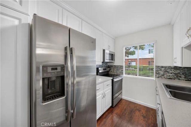 400 N Acacia Avenue B17, Fullerton, CA 92831